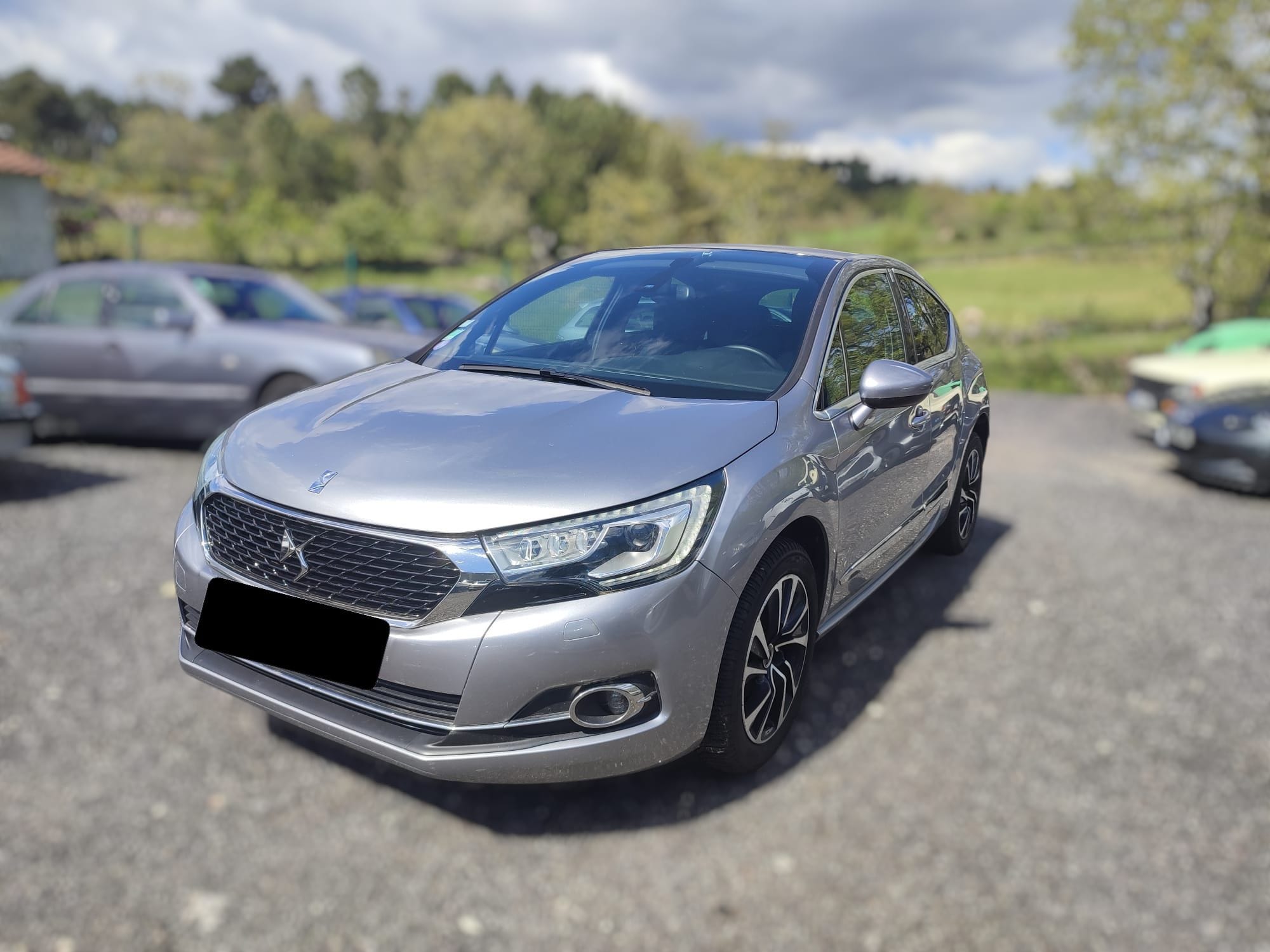 carro DS DS4 usado à venda em Vila Real e Porto