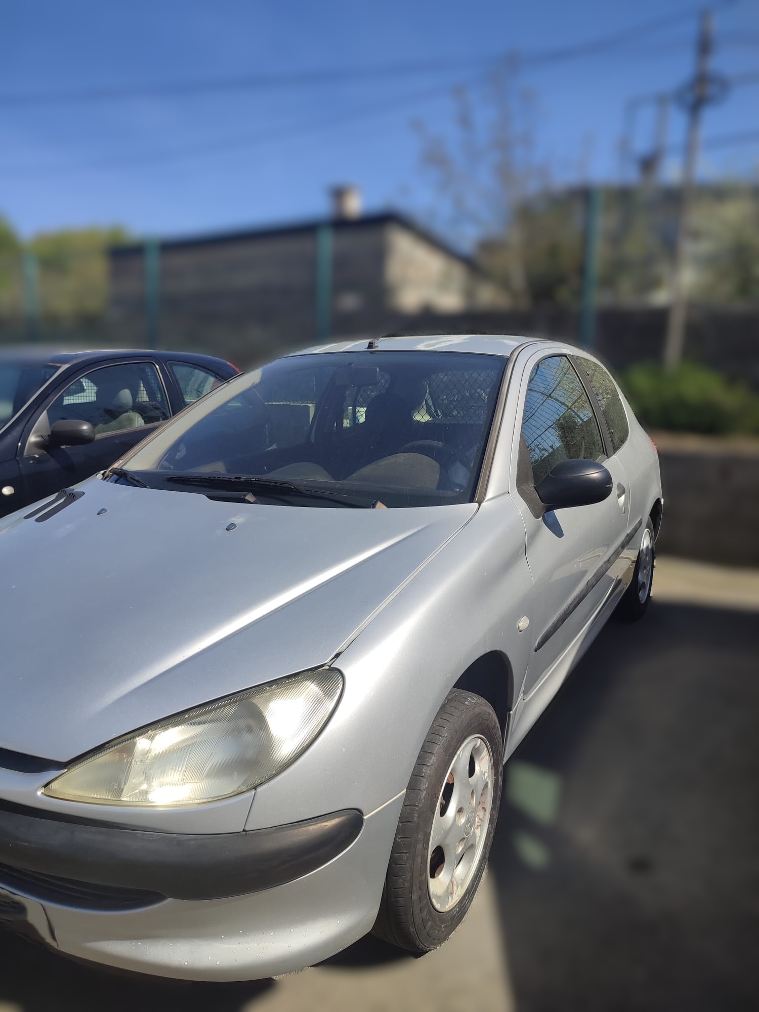 peugeot 206 comercial usado à venda em Vila Real e Porto